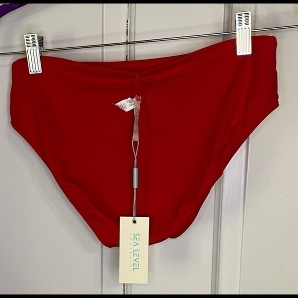 Sea Level Essentials Mid Rise Bikini Bottom Red Size 6 US NWT - Picture 4 of 5
